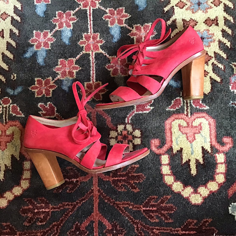 Frye Sofia Red Leather Tie Heels Sandals Size 8